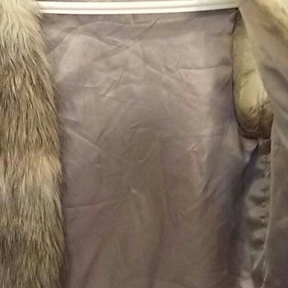 Girls Faux Fur Vest - Picture 3 of 5